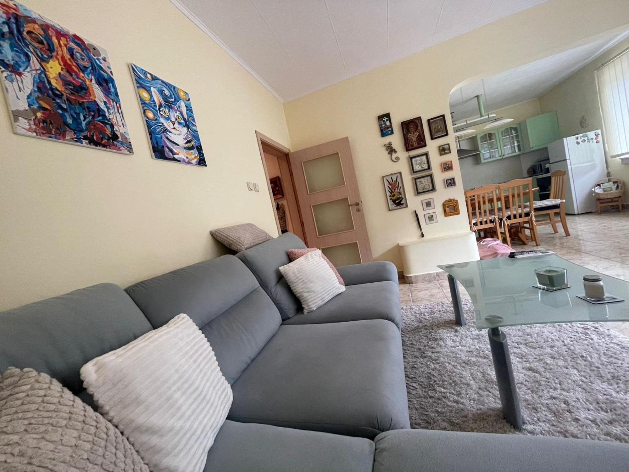 Apartment Maddie Teteven Buitenkant foto